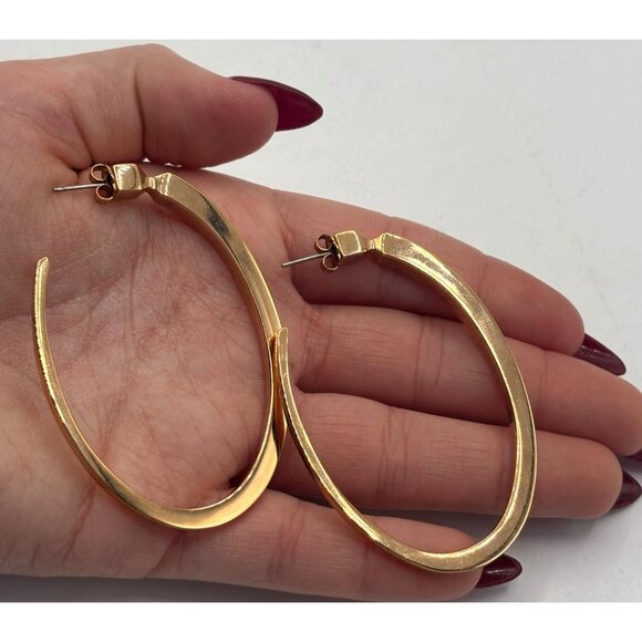 India Michs Gold-Tone Curved Oval Hoop Earrings - Picture 5 of 8